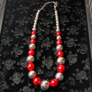 Paparazzi red/black marbled and silver tone beaded necklace NWT